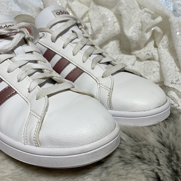 Adidas cloudfoam size 10 - Picture 3 of 13